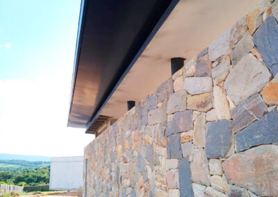 Obra Residencial na Fazenda Boa Vista - Revestimento em ACM 4MM Preto Fosco